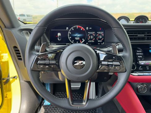 Certified 2024 Nissan Z Performance w/ Floor Mat Package image 17