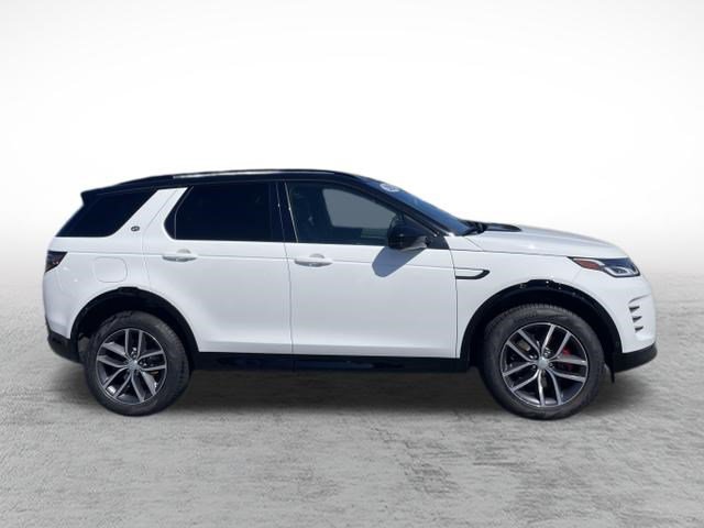 Certified 2025 Land Rover Discovery Sport Dynamic SE AWD/4WD image 4