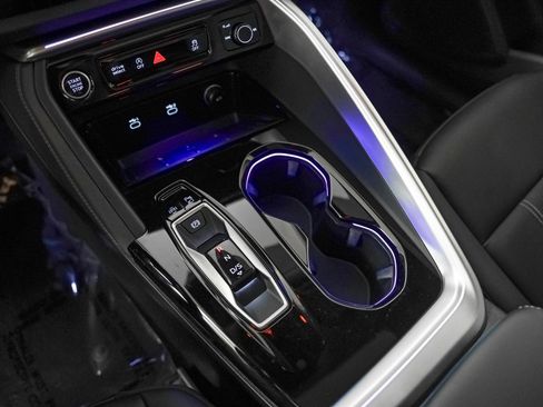 Used 2025 Audi Q5 Premium Plus w/ Premium Plus image 19