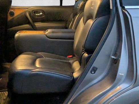 Used 2013 INFINITI QX56 w/ Theater Pkg image 19