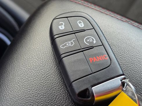 Used 2025 Dodge Durango GT AWD/4WD image 26