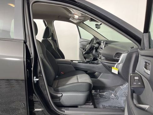 New 2026 Nissan Rogue SV w/ Cold Weather Package image 38