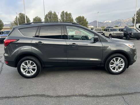 Used 2019 Ford Escape SEL AWD/4WD image 11
