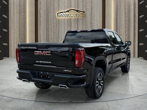 Used 2024 GMC Sierra 1500 AT4 image 8