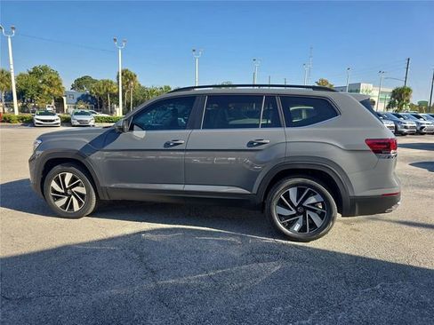 New 2026 Volkswagen Atlas SE image 7