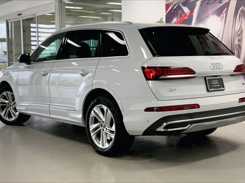 Used 2022 Audi Q7 3.0T Premium w/ Convenience Package image 4