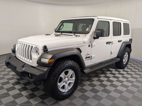 Used 2022 Jeep Wrangler Unlimited Sport w/ Sun And Sound Package AWD/4WD image 2