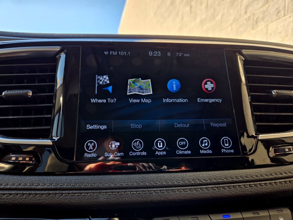 Used 2017 Chrysler Pacifica Limited FWD image 26
