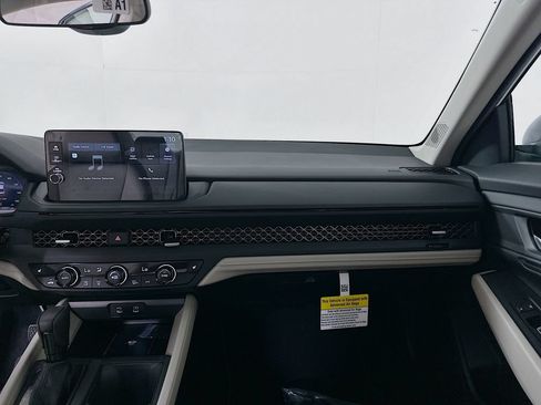 Used 2026 Honda Accord SE image 20