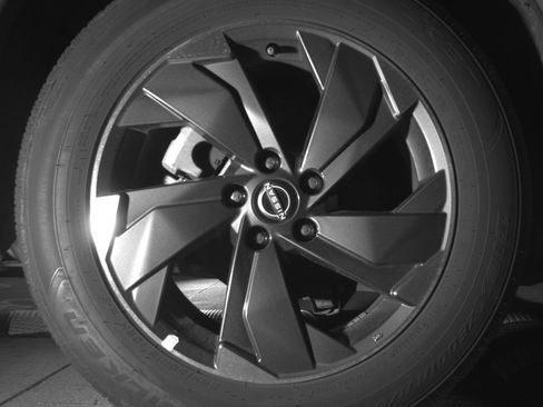 Used 2025 Nissan Rogue SV FWD image 15