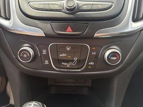 Used 2021 Chevrolet Equinox LT AWD/4WD image 28