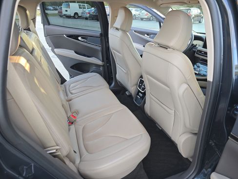 Used 2023 Lincoln Nautilus Reserve w/ Cargo Utility Package image 11