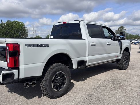 New 2026 Ford F250 Platinum w/ Tremor Off-Road Package AWD/4WD image 3