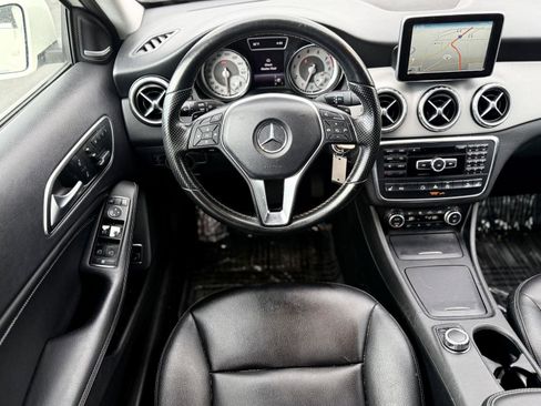 Used 2015 Mercedes-Benz GLA 250 4MATIC image 2