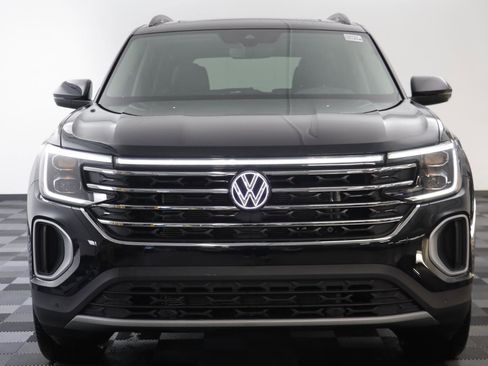 New 2026 Volkswagen Atlas SE w/ Panoramic Sunroof Package image 22