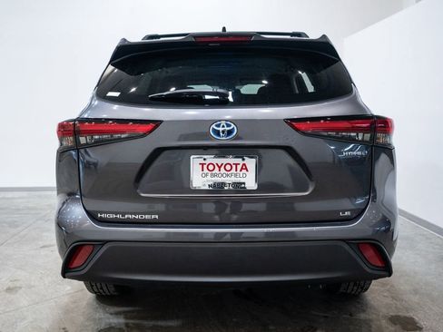 Certified 2023 Toyota Highlander LE image 8