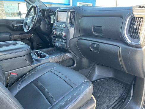 Used 2022 GMC Sierra 2500 Denali w/ Denali Black Diamond Edition image 30