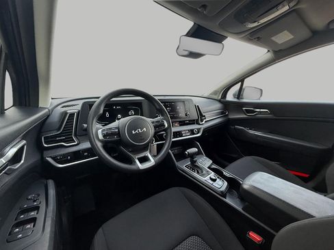 Used 2025 Kia Sportage LX image 25