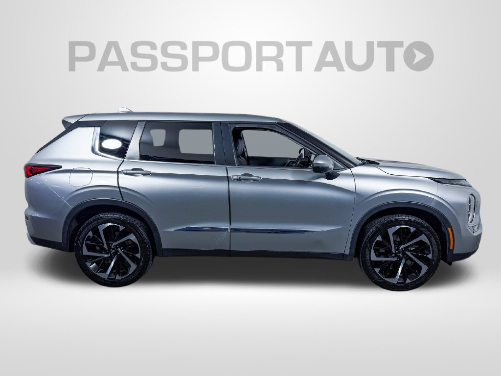 Used 2022 Mitsubishi Outlander SE AWD/4WD image 10