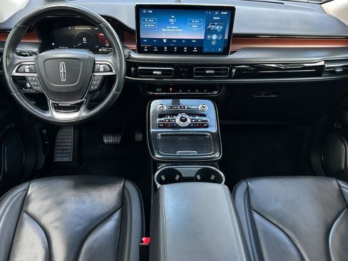 Certified 2022 Lincoln Nautilus Reserve w/ Luxury Package image 12