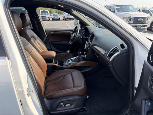 Used 2015 Audi Q5 3.0T Premium Plus w/ Technology Package AWD/4WD image 11