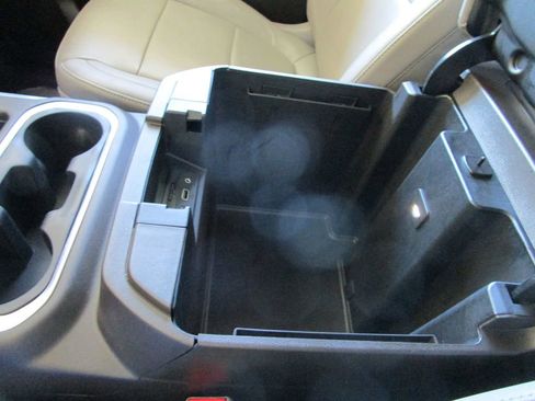 Used 2019 Chevrolet Silverado 1500 LTZ image 46