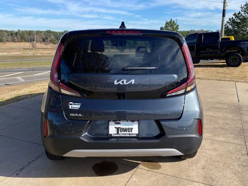 Used 2025 Kia Soul LX image 5
