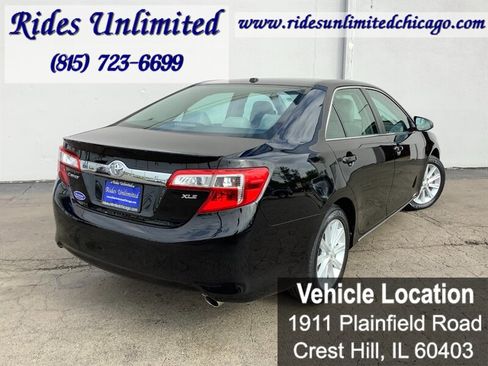 Used 2012 Toyota Camry XLE w/ Leather Pkg FWD image 8