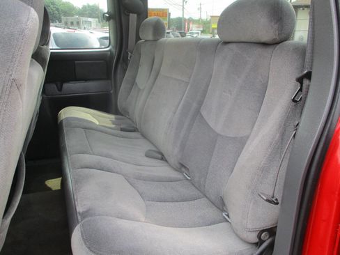 Used 2005 GMC Sierra 2500 SLE w/ Snow Plow Prep Package image 10