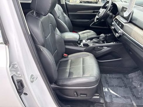 Used 2021 Kia Telluride EX w/ EX Premium Package FWD image 9