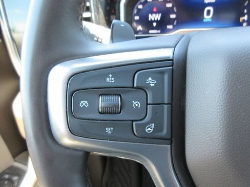 Certified 2025 Chevrolet Silverado 1500 LTZ AWD/4WD image 31