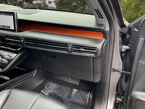 Used 2022 Lincoln Corsair Reserve w/ Sport Package image 26