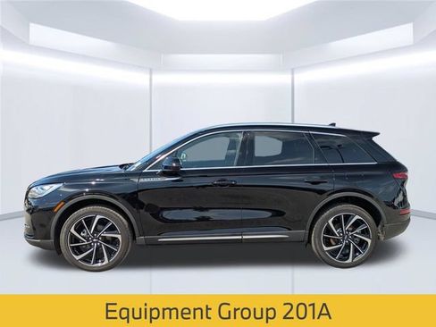 Used 2023 Lincoln Corsair Reserve w/ Equipment Group 201A FWD image 2