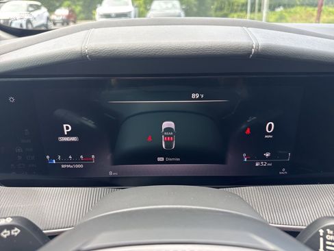 New 2025 Nissan Murano SV image 3