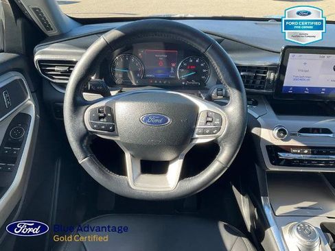 Certified 2023 Ford Explorer XLT w/ Equipment Group 202A AWD/4WD image 3
