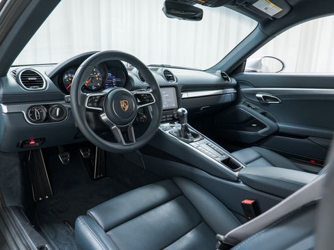 Certified 2024 Porsche 718 Cayman S image 4