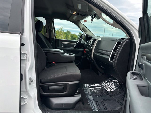 Used 2019 RAM 1500 Warlock AWD/4WD image 12