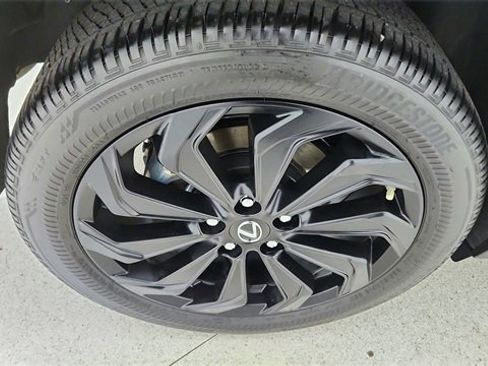 Used 2024 Lexus UX 250h FWD image 57