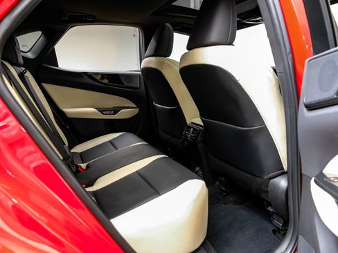 Used 2024 Lexus NX 250 FWD image 39