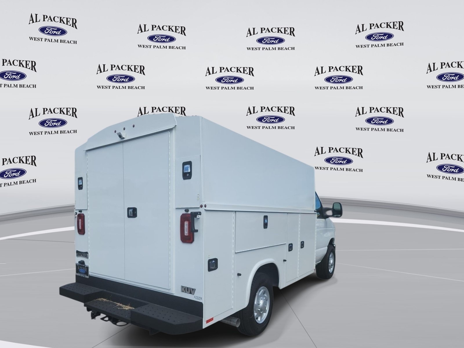 New 2027 Ford E-350 and Econoline 350 Super Duty w/ Power Equipment Group RWD image 5