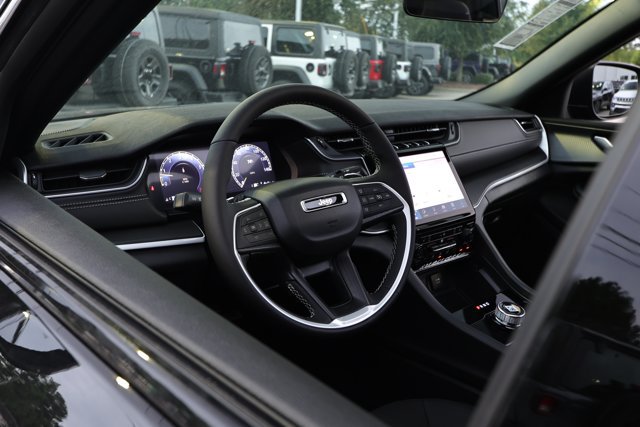 New 2027 Jeep Grand Cherokee Laredo X RWD image 26