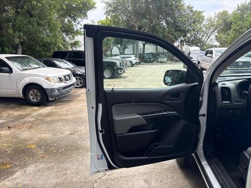 Used 2017 Chevrolet Colorado W/T w/ WT Convenience Package AWD/4WD image 21
