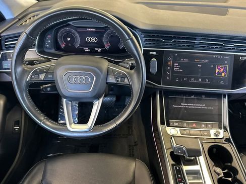 Used 2020 Audi Q8 Premium Plus w/ Premium Plus Package AWD/4WD image 16