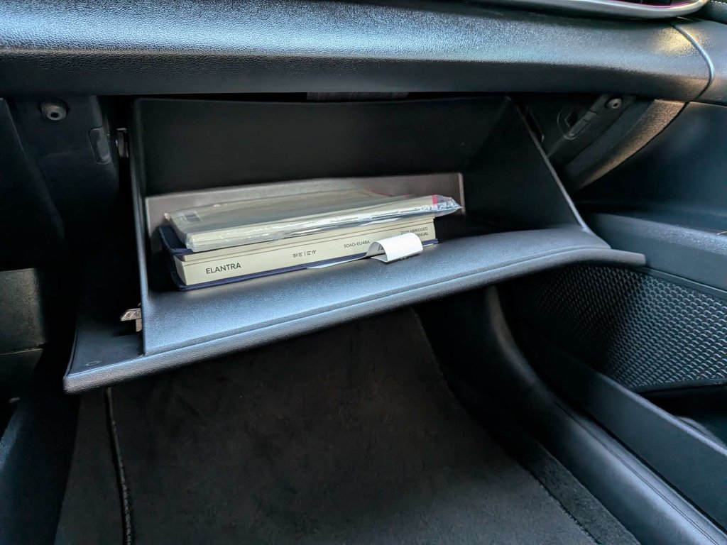 Certified 2025 Hyundai Elantra SEL FWD image 30