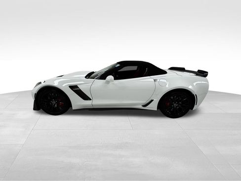 Used 2015 Chevrolet Corvette Z06 w/ 3LZ Preferred Equipment Group image 12