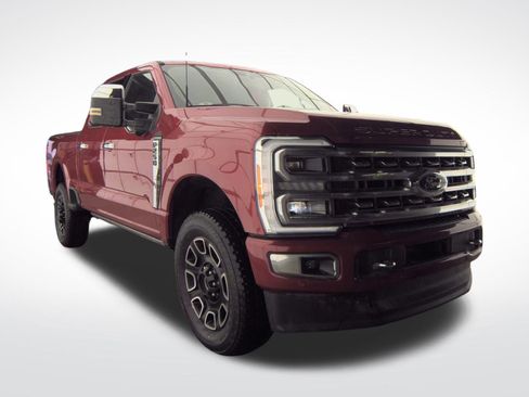 Used 2023 Ford F250 Platinum image 4