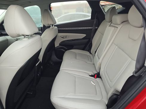 Used 2023 Hyundai Tucson Limited FWD image 14