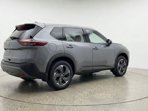 Used 2025 Nissan Rogue SV image 9