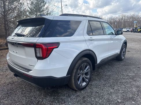 New 2026 Ford Explorer Active w/ Active Comfort Package image 10