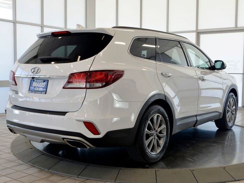 Used 2019 Hyundai Santa Fe XL SE w/ SE Premium Package 02 FWD image 8